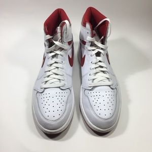 Air Jordan 1 Metallic Red